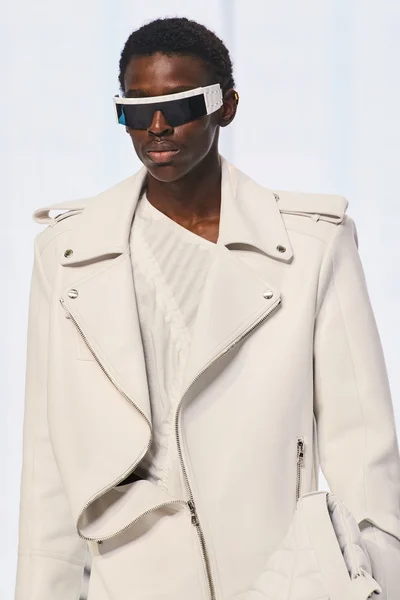 Look 44